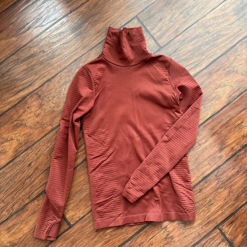 Athleta Turtleneck Ancient Mahogany